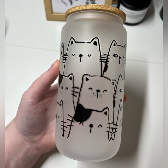 Frosted Cat Design Glass Jar with Bamboo Lid - Picture 2 of 4